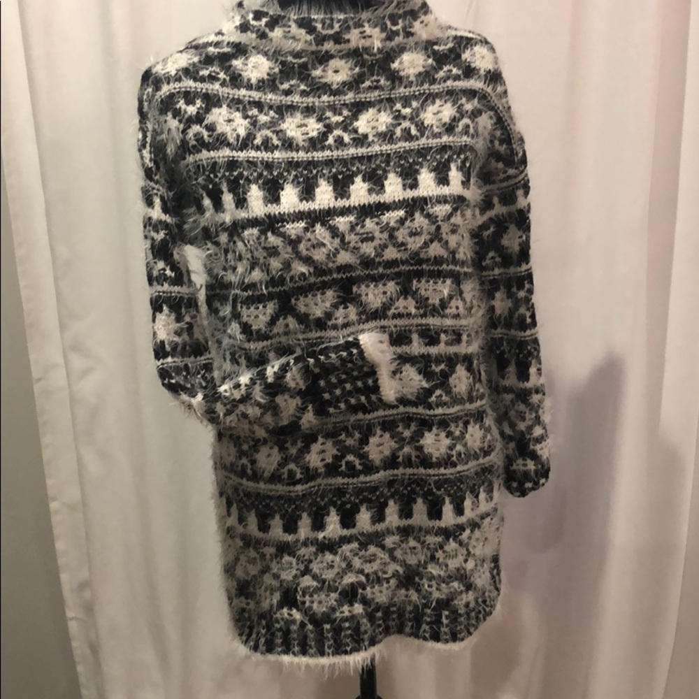 Black and White Tunic style sweater